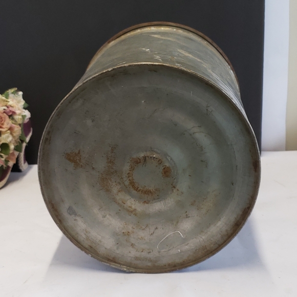 Vintage Accents Vintage Maple Sap Bucket Galvanized Metal Bucket